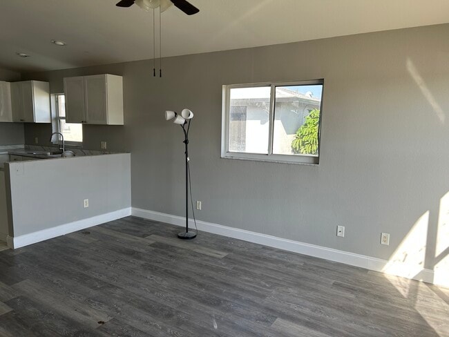 2914 Santa Barbara Blvd
