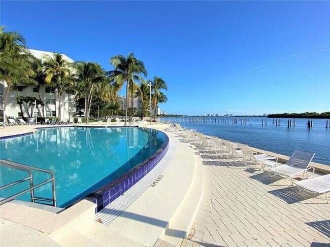 Photo - 750 NE 64th St Unidad B301