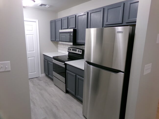 Photo - 1401 E Evanston St