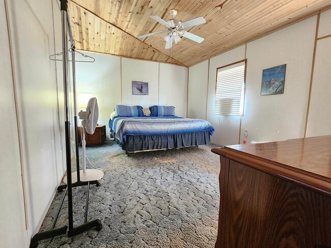 Photo - 845B CR 1987