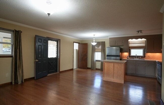 Photo - 116 Harriet Ln