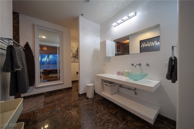 Photo - 4575 Dean Martin Dr Unit 3211