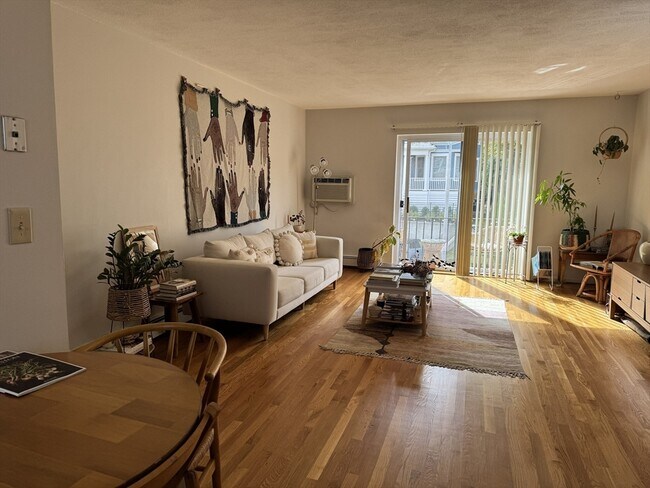 Photo - 8 Robinwood Ave Unidad 6