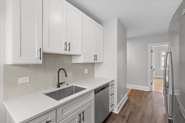 Photo - 6430 N Richmond St Unit 3