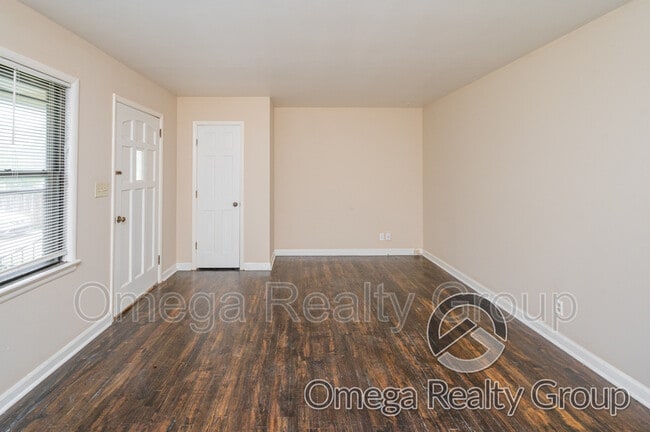 Photo - 127 11th St NW