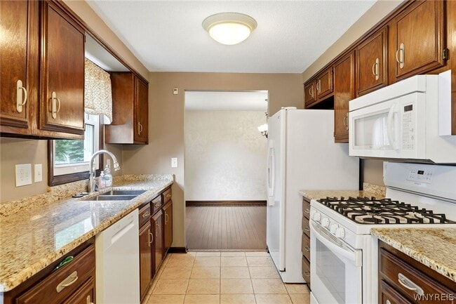 Photo - 306 Sagewood Terrace