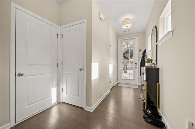 Photo - 5011 Longview Walk