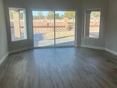 Photo - 3 Bdrm House for rent with Solar. All appliances.