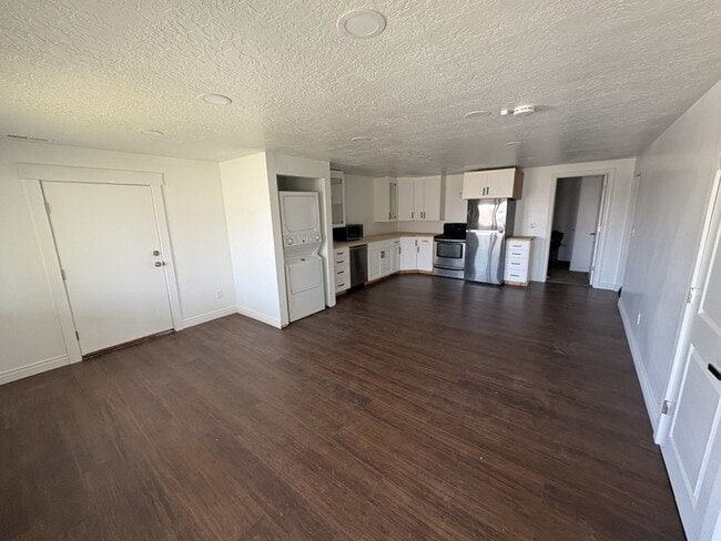 Building Photo - 123 N 910 E
