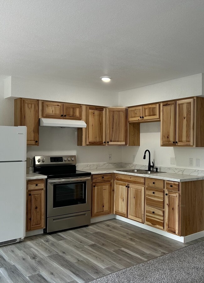 Duben - Duben Condo Unit 3
