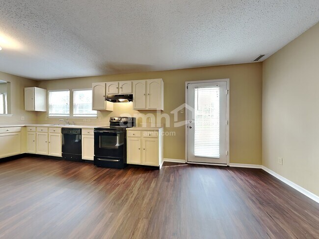 Photo - 10215 Noble Ct