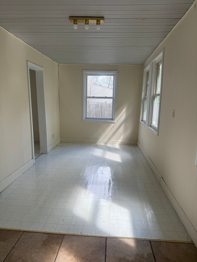 Photo - 29 N Whitney Ave