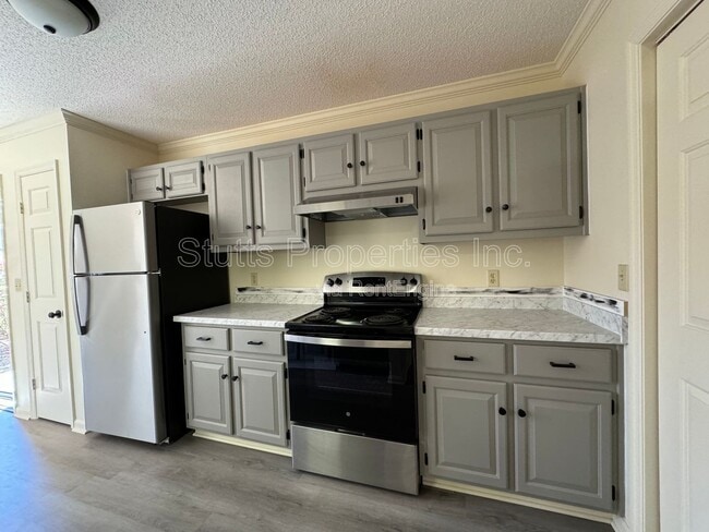 Photo - Creekside Apartments