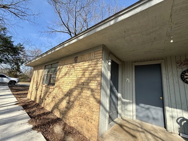 Building Photo - 8 W Cumberland