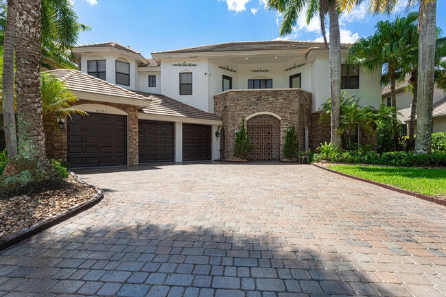 Photo - 10703 Versailles Blvd House