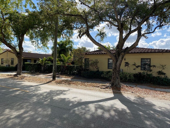 Building Photo - 530 N 20th Ave Unit 2