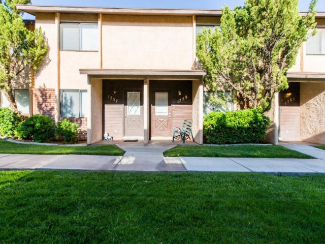 Colorview Townhome - Colorview Townhome