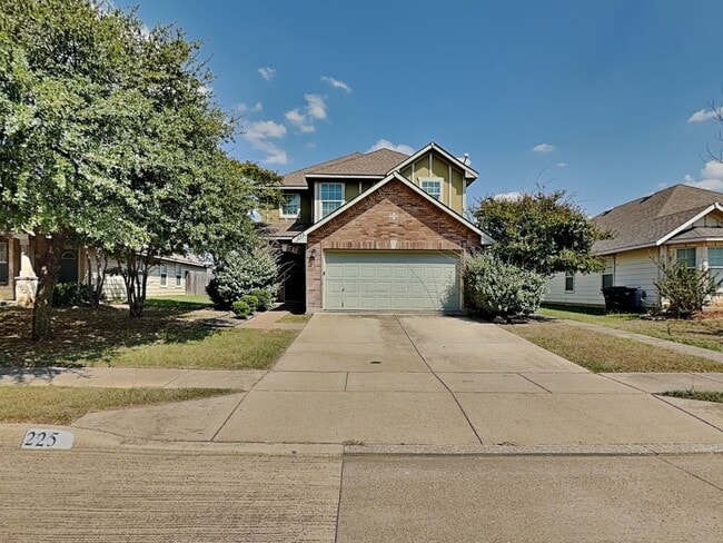 Building Photo - BEAUTIFUL HOME IN BURLESON ISD!