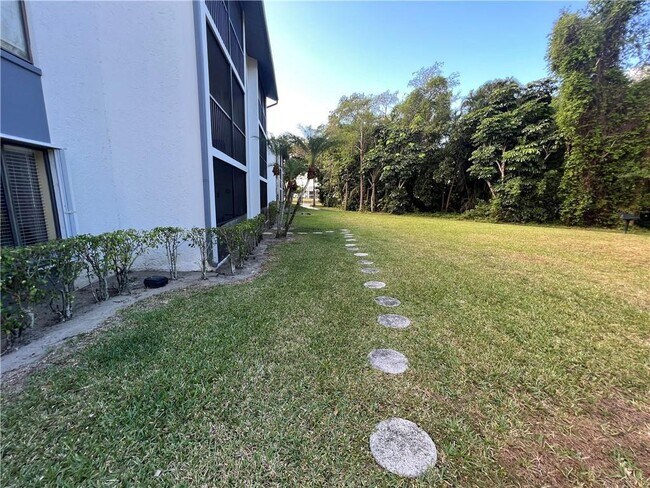 Photo - 1009 Green Pine Blvd Unit G1