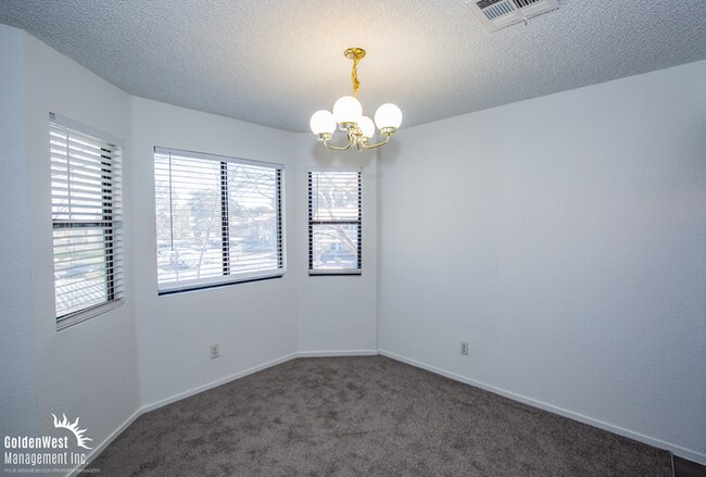 Photo - Charming 2Bdm 2Ba Upstairs Condo with Fireplace in Baycliff Creeks at The Lakes!