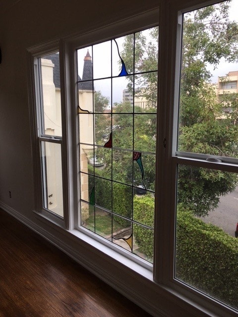 stain glass detail - 5906 San Vicente Blvd Unit 5906 San Vicente Blvd up