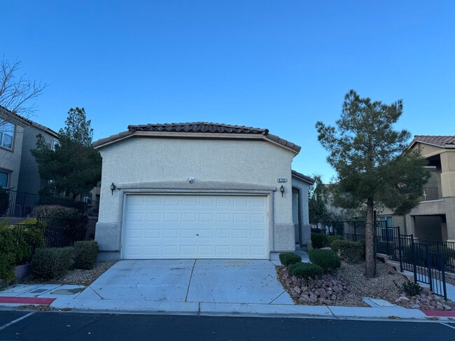 Building Photo - 8792 Norton Peak Ave Rental