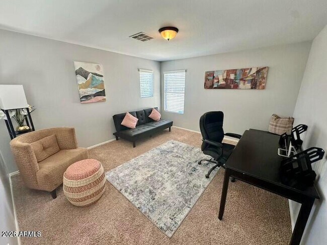 4235 E Betsy Ln