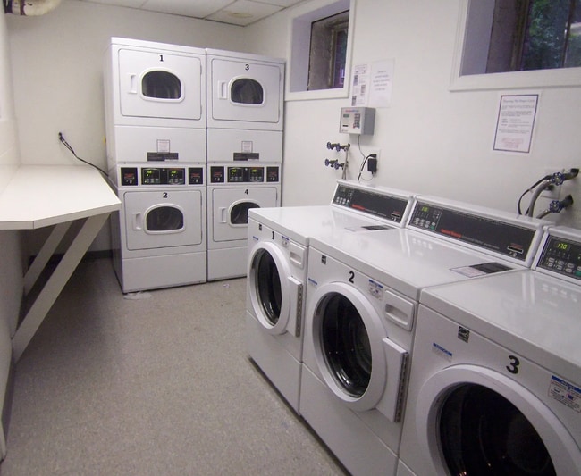 Photo - 97 Strathmore Rd