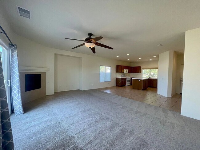 Photo - AVAILABLE NOW!! 3 Bedroom 2 Bathroom Home ...