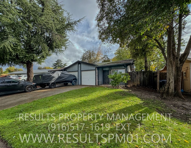 Building Photo - Cozy Citrus Heights Duplex