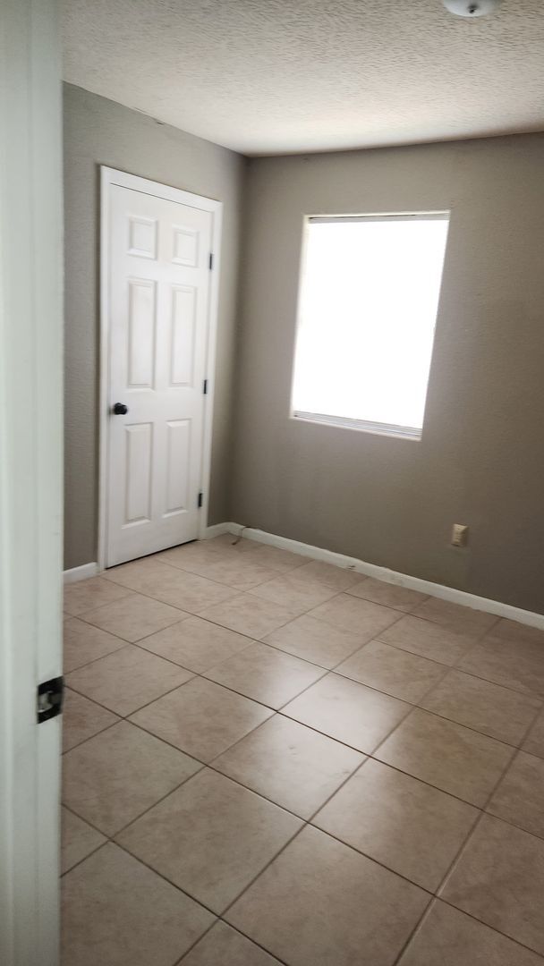 Photo - 106 Lois St Unit #28