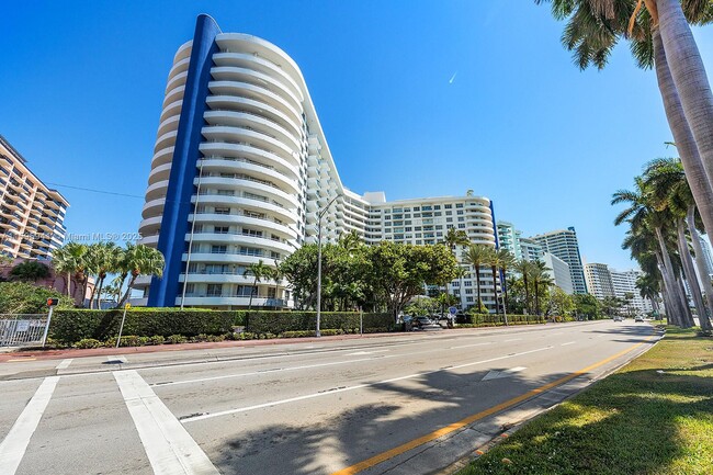 Photo - 5161 Collins Ave Condo Unit 910