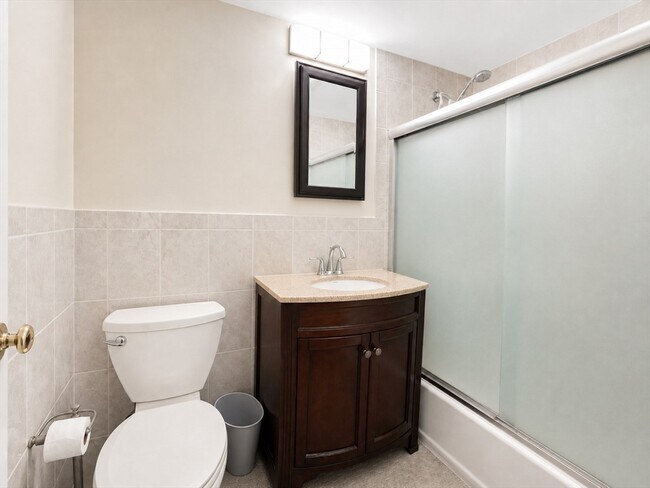 31 Harris St Unit 102