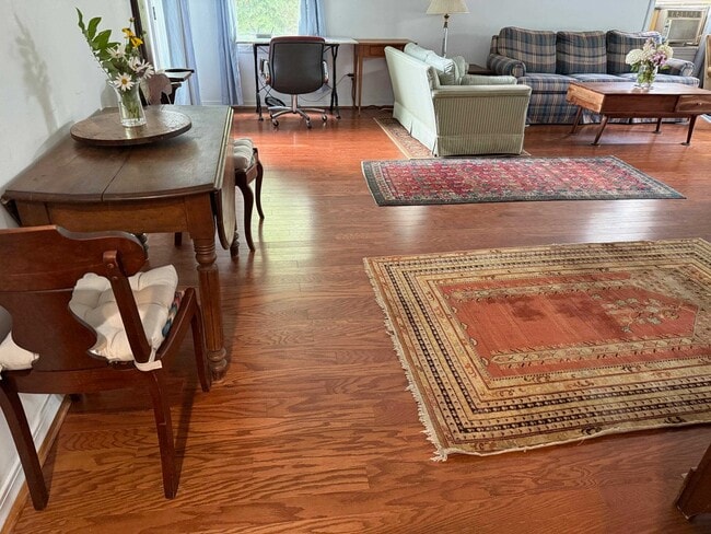 Photo - 636 Old Connecticut River Rd