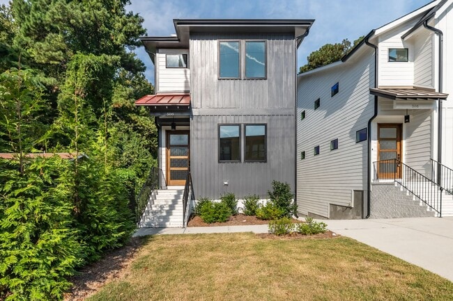 Building Photo - Modern 4-bedroom, 4-bathroom Custom Home Durham, NC