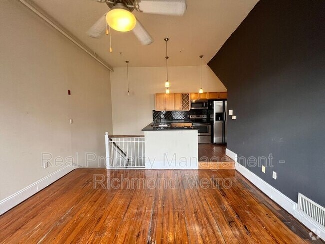 Building Photo - 1321 1/2 E. Main St. Rental