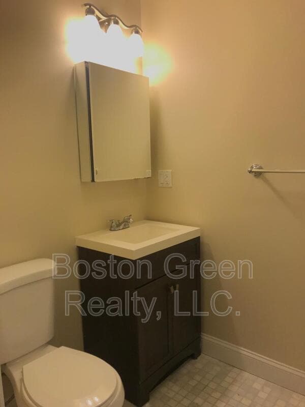 Photo - 140 Marcella St