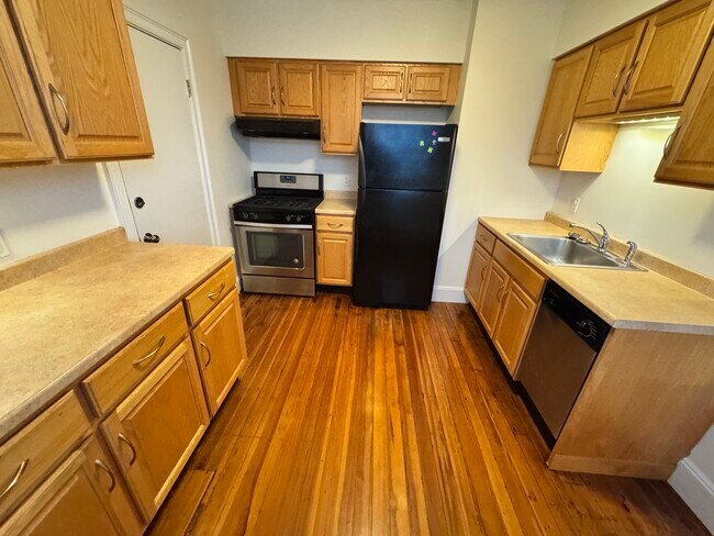 Photo - 95 Allston St Unidad 2