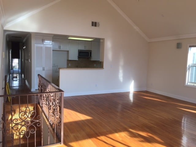 4 - 825 12th St Unit 3