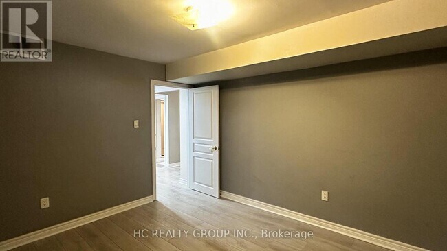 Photo - 821 Walsh Ct