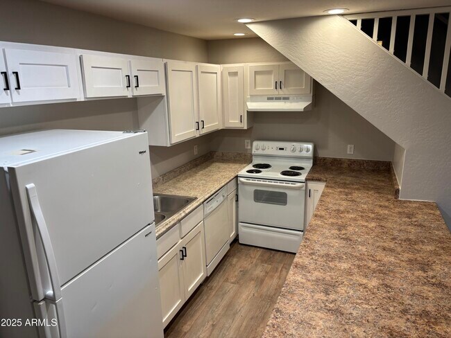 Photo - 528 E Navajo Ave