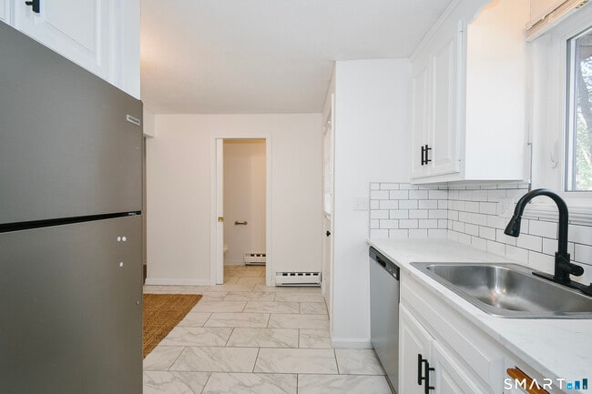 Photo - 421 Emmett St Unidad APT 4