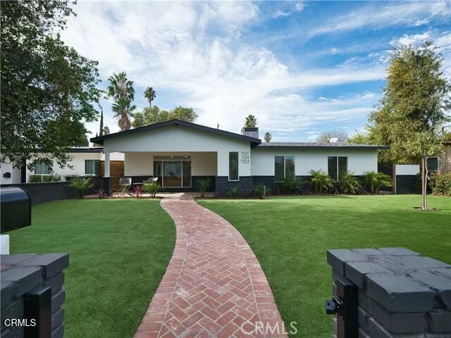 Photo - 7221 Fallbrook Ave House
