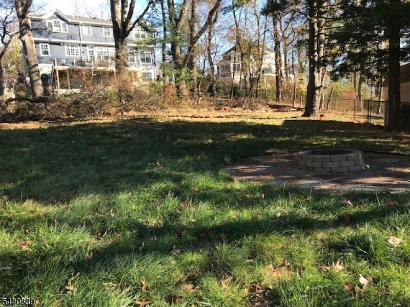 Photo - 751 Fairmount Ave