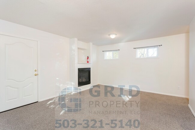 Building Photo - GPM397 - SE 62nd Ave (T1) Unit 01 Rental