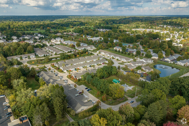 Aerial - Redwood Cuyahoga Falls Rental