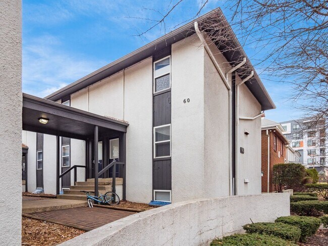 Building Photo - 76 W 8th Ave Unit E3