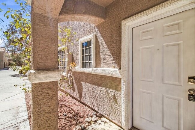 Charming 3-Bedroom Home with Modern Updates & Easy-Care Backyard