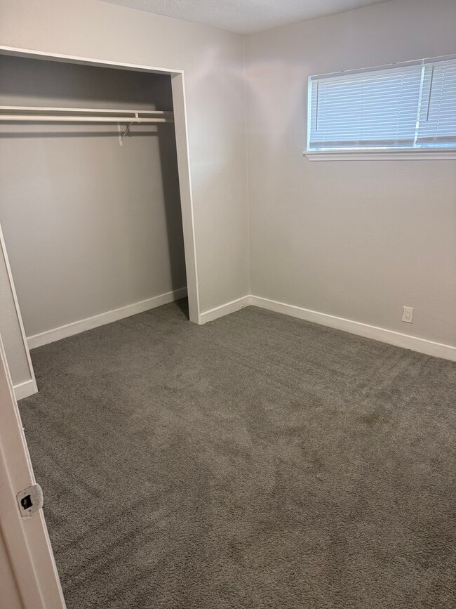 Photo - 7823 Glass St