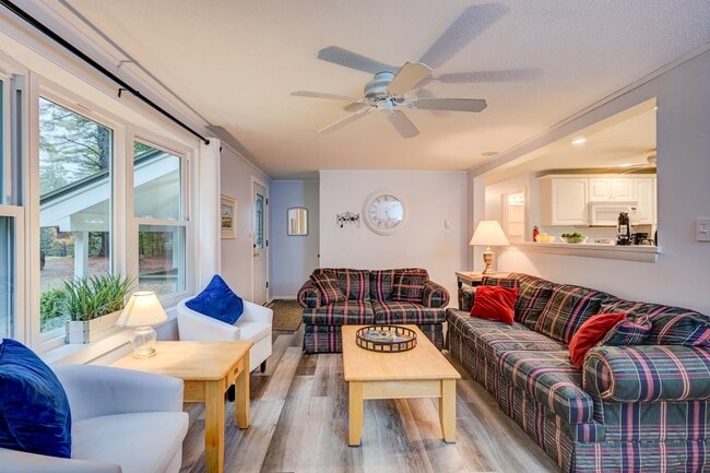 503 Old Bartlett Rd